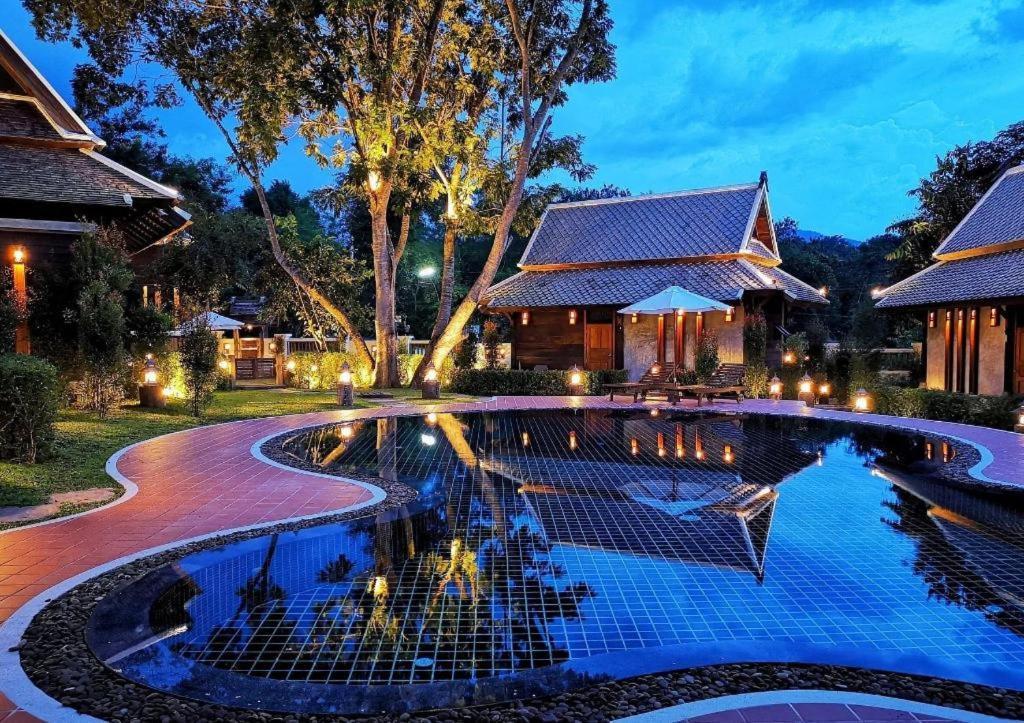 Ruean Racha Hotel Chiang Mai Buitenkant foto