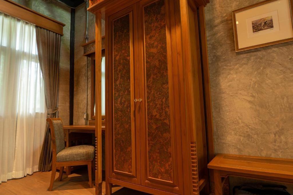 Ruean Racha Hotel Chiang Mai Buitenkant foto