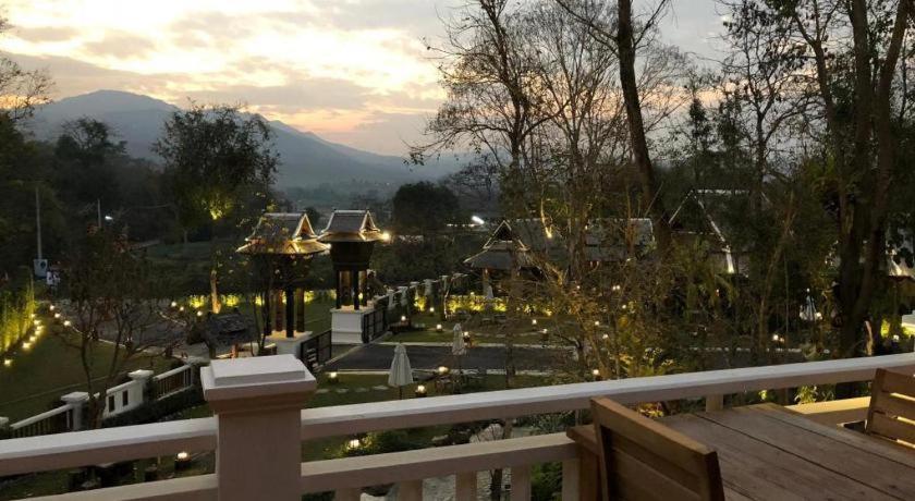 Ruean Racha Hotel Chiang Mai Buitenkant foto
