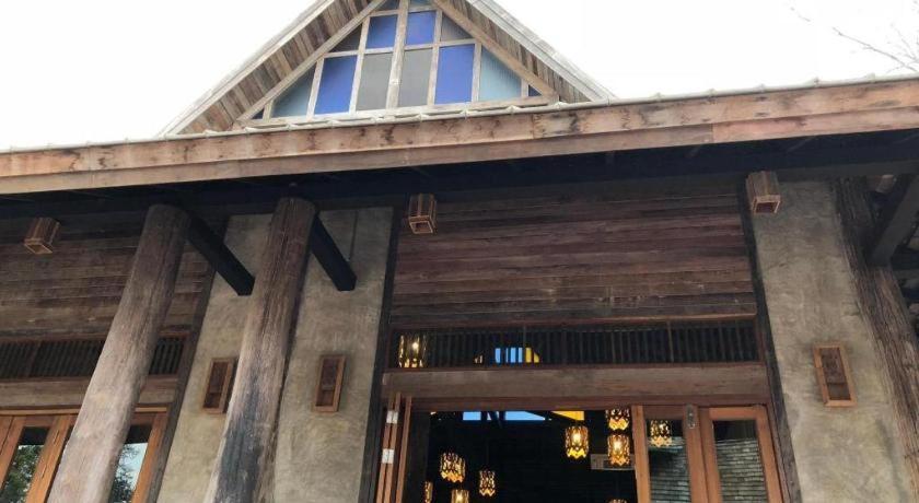 Ruean Racha Hotel Chiang Mai Buitenkant foto