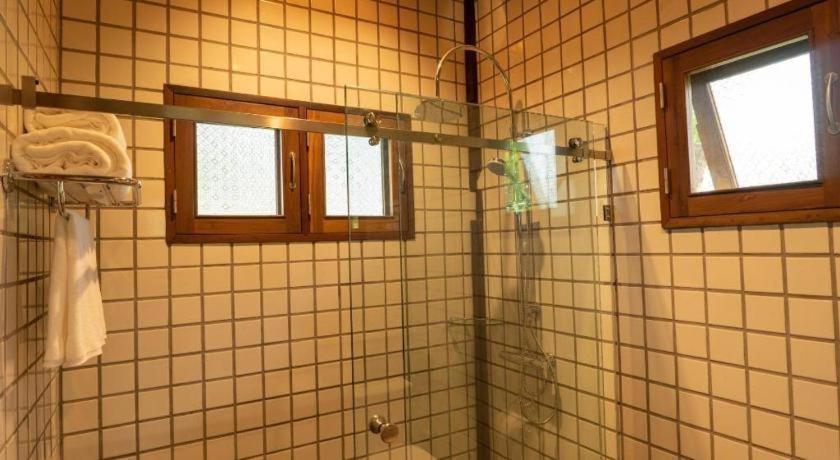 Ruean Racha Hotel Chiang Mai Buitenkant foto