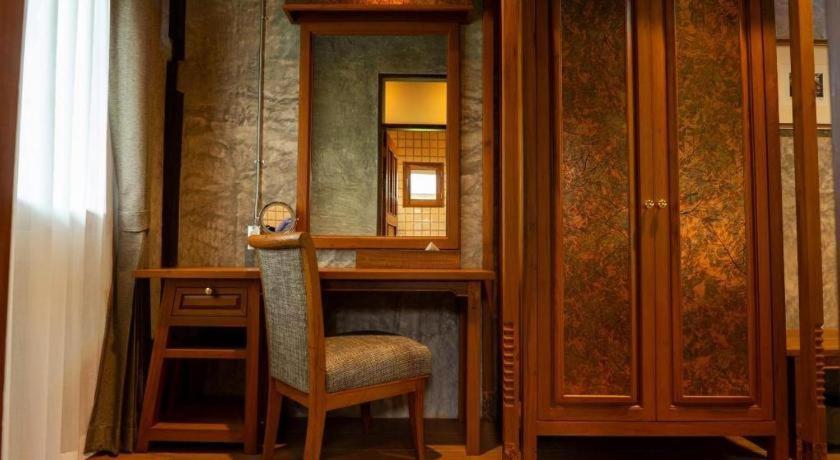 Ruean Racha Hotel Chiang Mai Buitenkant foto